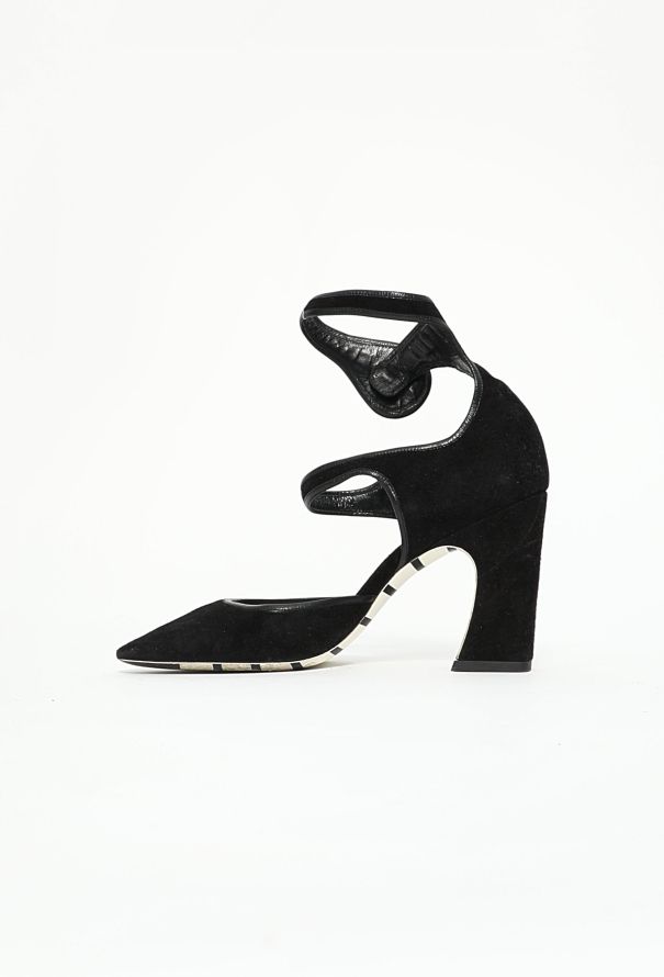 Louis Vuitton Resort 2015 Royal Suede Heels - 5