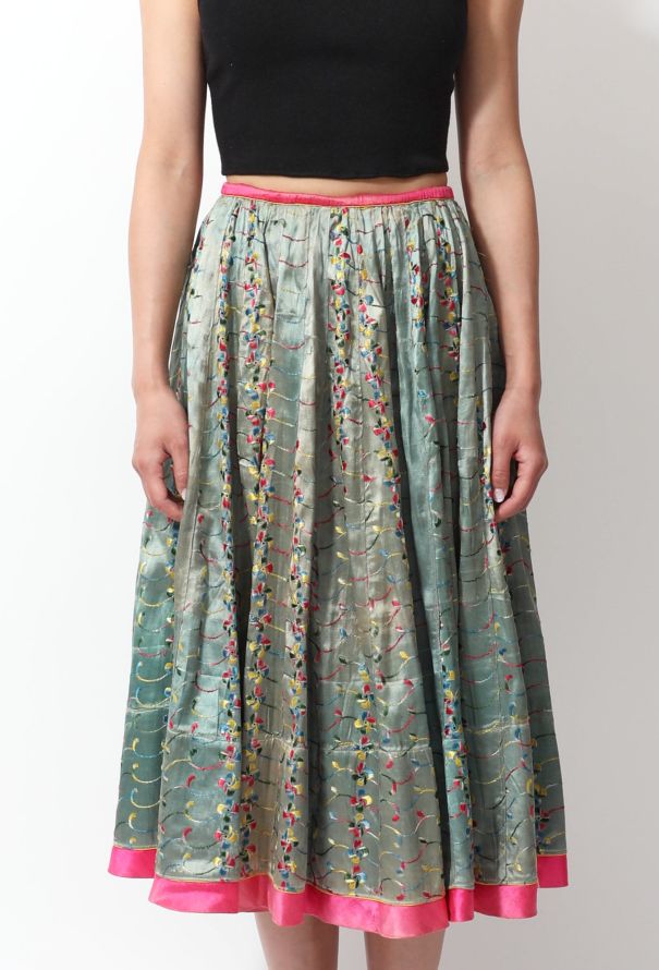 World Treasures Vintage Floral Embroidered Skirt - 2