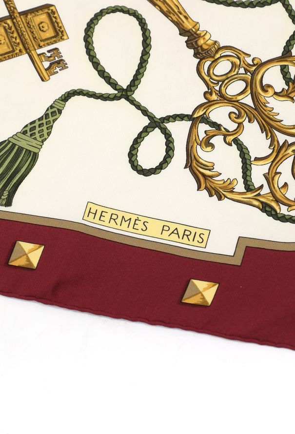 Hermès 2010 'Les Clés' 90cm Silk Carré - 5