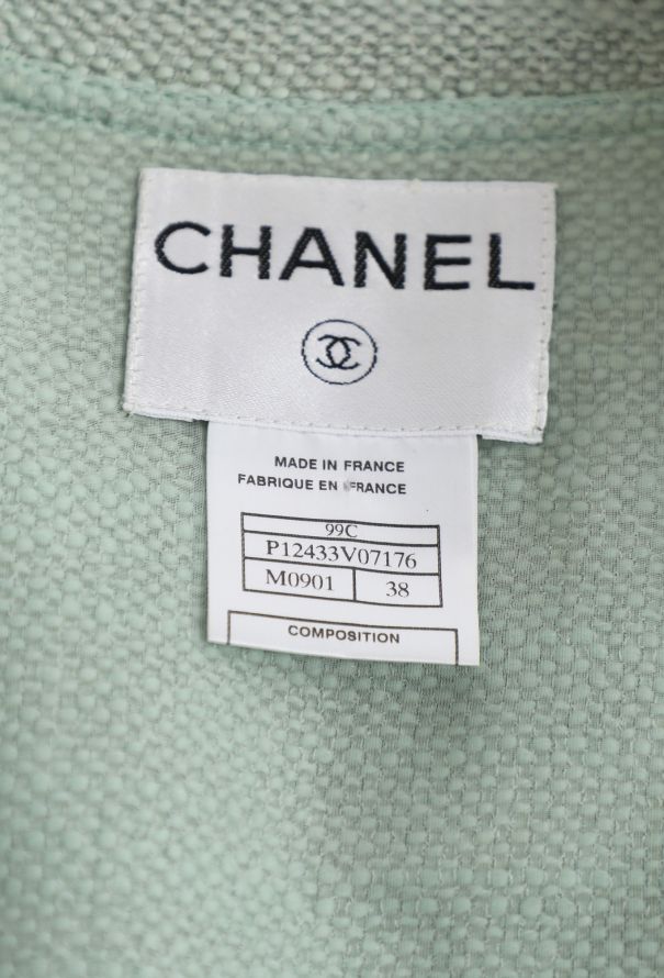 Chanel Bouclé Skirt Ensemble, Resort 1999 - 8