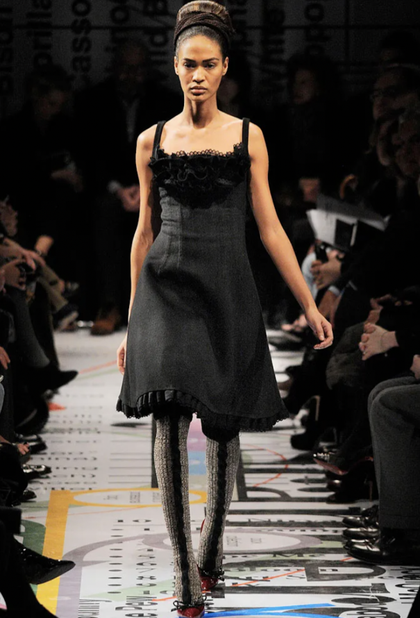 Prada F/W 2010 Lace Trim Dress - 2