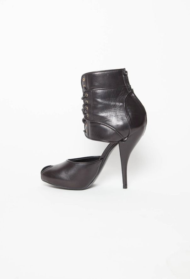 Givenchy 2007 Haute Couture Boots - 5