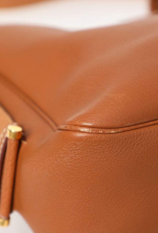 Hermès Vintage Gold Togo Tsako Bag - 9
