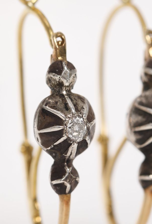 Vintage Fine Jewelry 18k Yellow Gold, Silver & Diamond Poissardes - 4