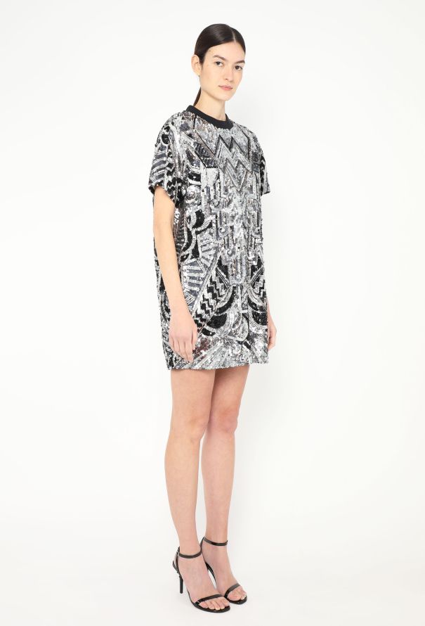 Louis Vuitton Embellished T-Shirt Dress - 3
