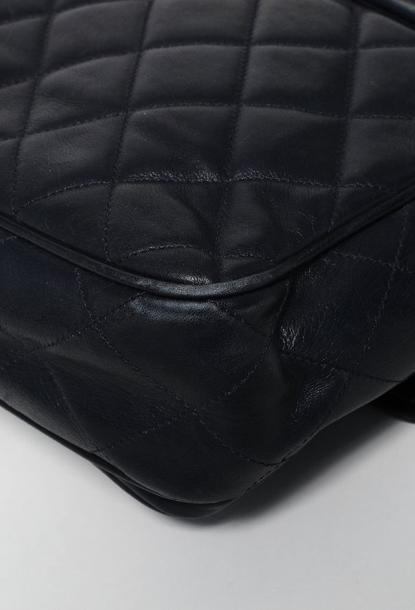 Chanel '90s Quilted Shoulder Bag - 8
