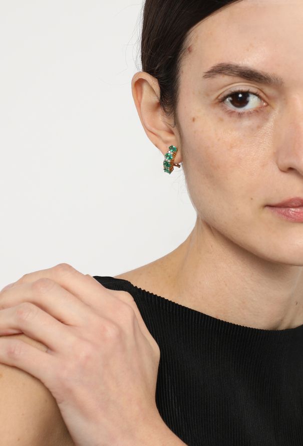 Modern Fine Jewelry 18k Gold,  Diamond & 3.20 Carats Emerald Earrings - 4