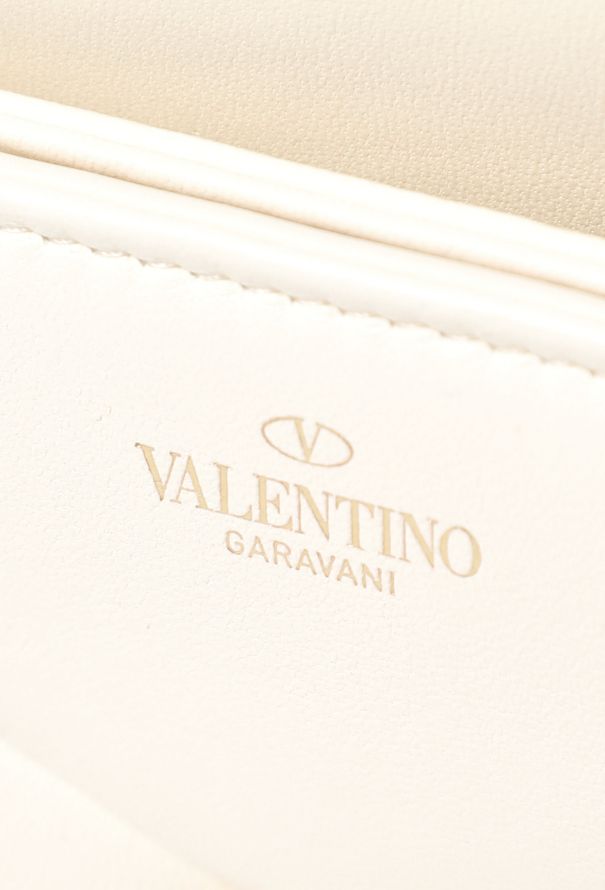 Valentino S/S 2022 One Stud Shoulder Bag - 16
