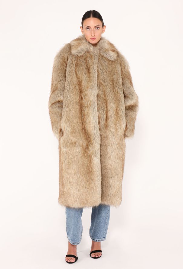 Toteme F/W 2023 Faux Fur Cocoon Coat - 3