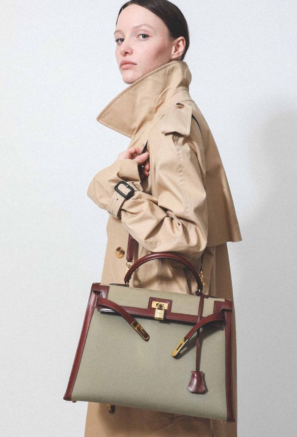 Hermès Exceptional 1994 Khaki Toile and Rouge H Box Kelly Sellier 35 - 1