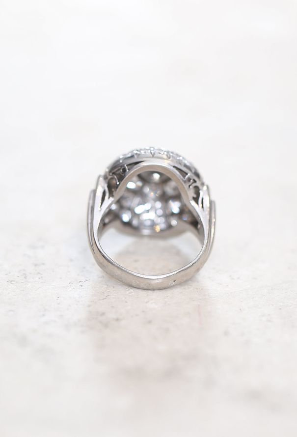 Vintage Fine Jewelry Exquisite 1930s Platinum & Diamond Ring - 5