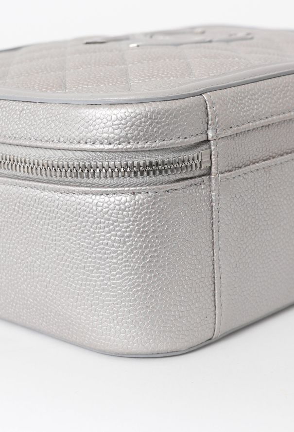 Chanel Large Vanity Case, S/S 2016 - 11
