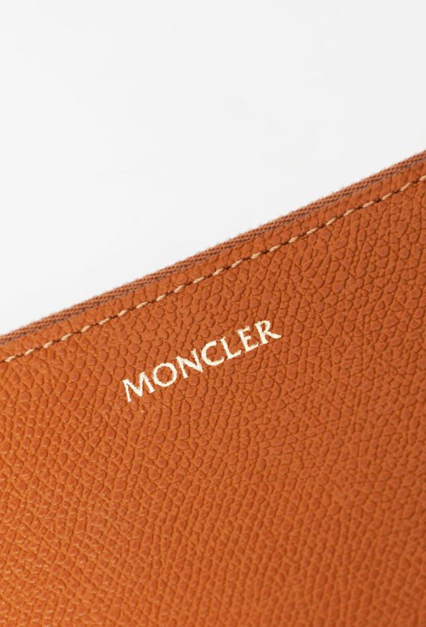 Moncler 2019 x Valextra 'Dado' Puffer Pochette - 12