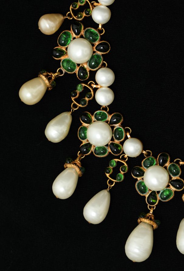 Chanel RARE Early '80s Gripoix Camélia Pearl Necklace - 3