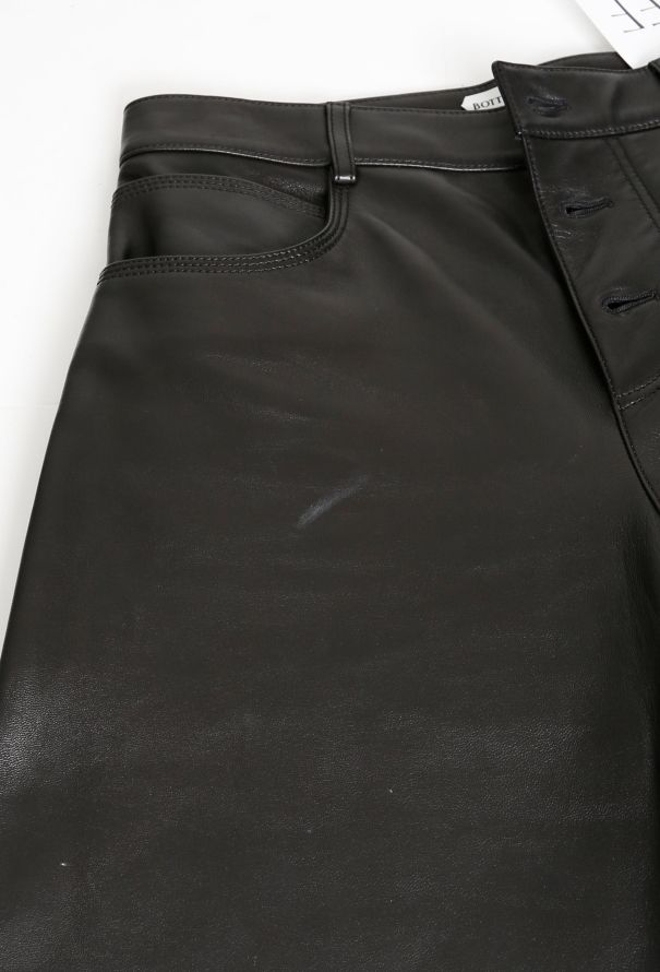 Bottega Veneta S/S 2020 Lambskin Leather Shorts - 7