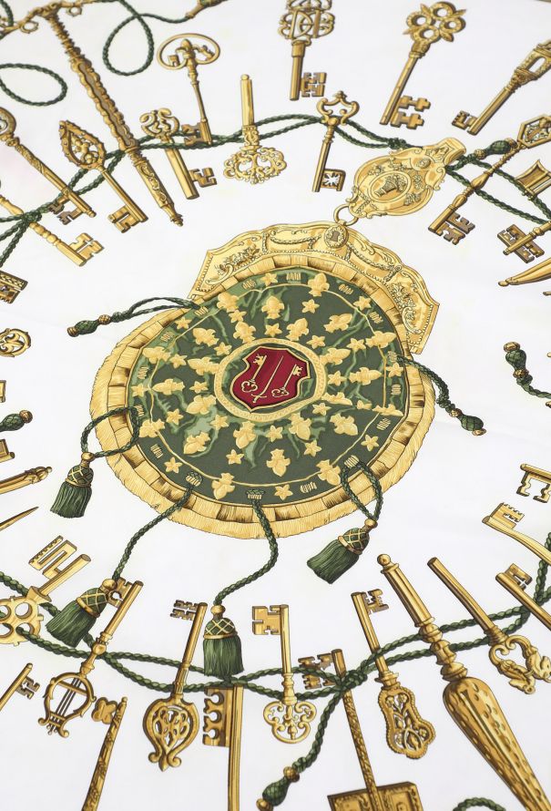 Hermès 2010 'Les Clés' 90cm Silk Carré - 4
