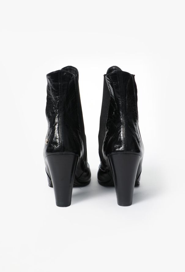 Chanel 'CC' Cap-Toe Chelsea Boots, 2019 - 4