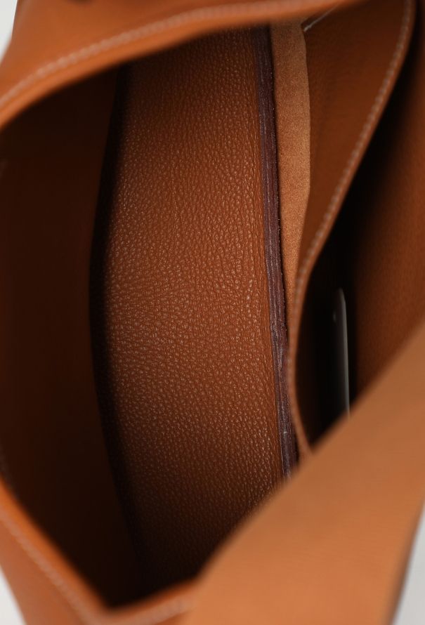 Hermès Vintage Gold Togo Tsako Bag - 11