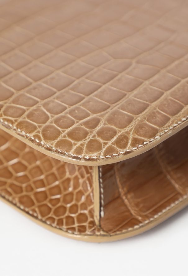 Hermès EXCEPTIONAL 90s 'Ficelle' Porosus Constance 24 - 11