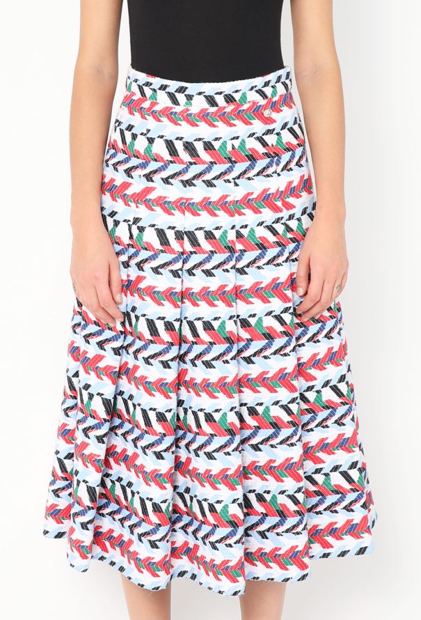 Chanel Campaign S/S 2016 Pleated Chevron Skirt - 4