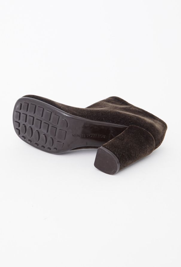 Bottega Veneta F/W 2021 Velvet Ankle Boots - 7