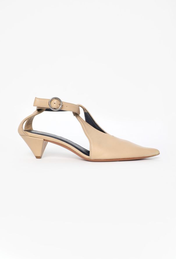 Céline Cut-out Leather Pumps - 1