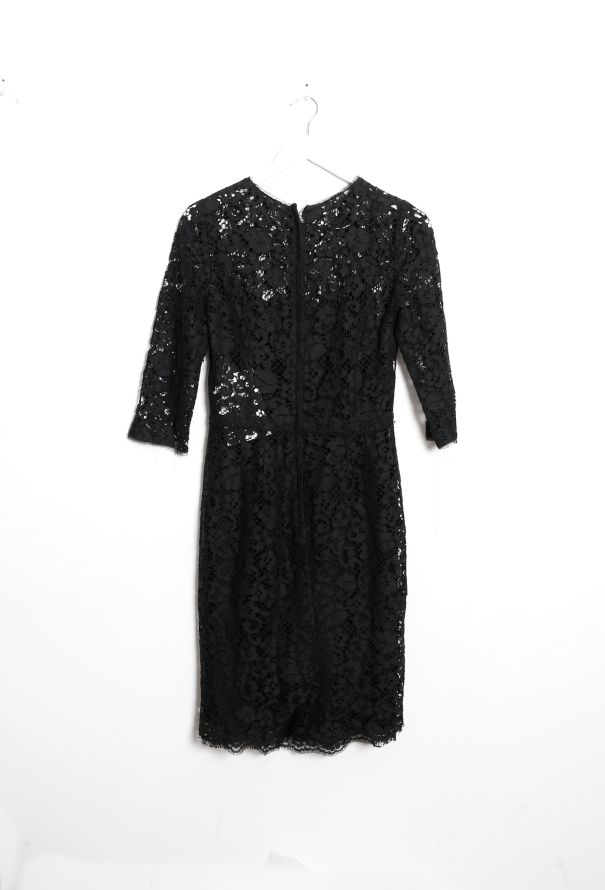 Dolce & Gabbana Classic Lace Shift Dress - 6