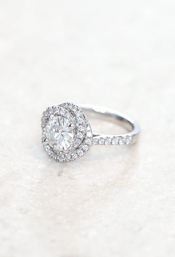 Vintage Fine Jewelry Elegant Tourbillon Platinum & 1.35 Carats Diamond Ring - 2