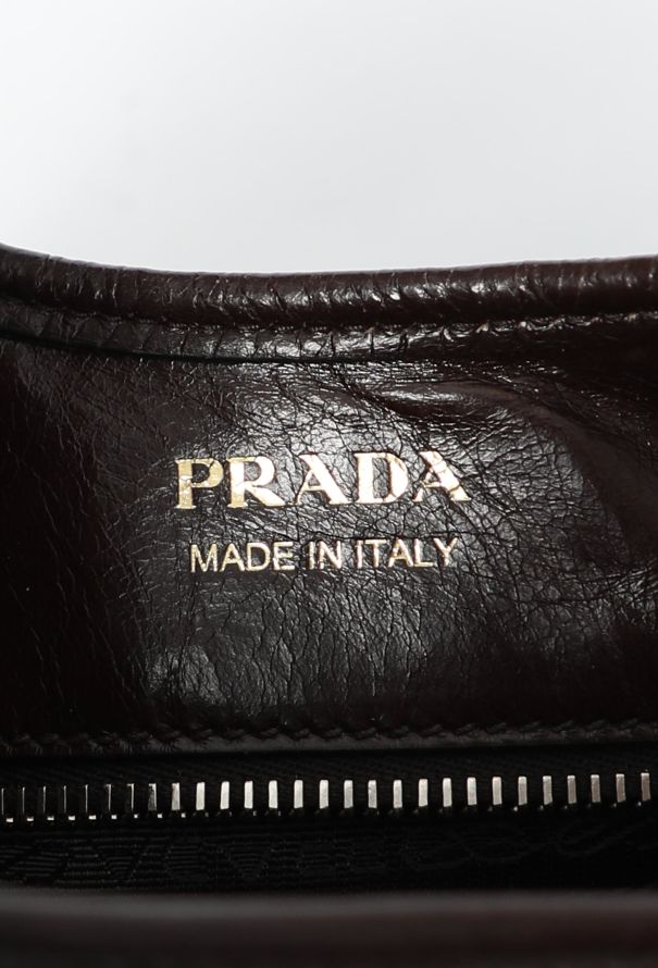 Prada S/S 2025 Medium Tote Bag - 12