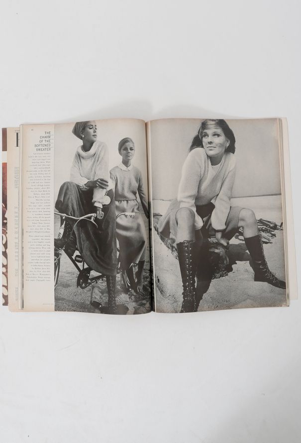 Harper's Bazaar Harper's Bazaar August 1965 - 4