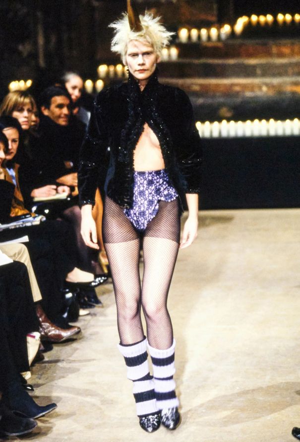 Alexander McQueen F/W 1996 'Dante' Lace Mini Shorts - 2