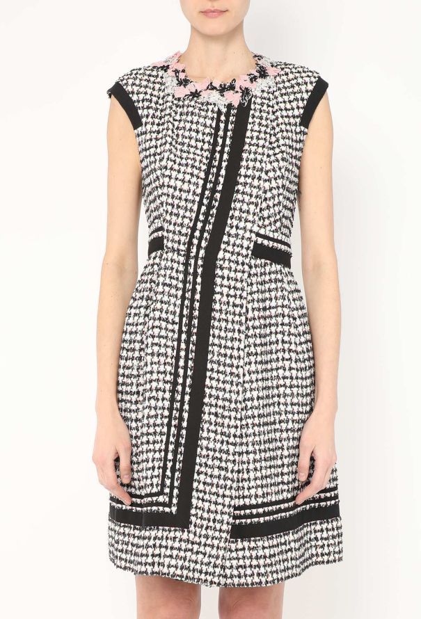 Chanel S/S 2010 Floral Trim Tweed Dress - 2