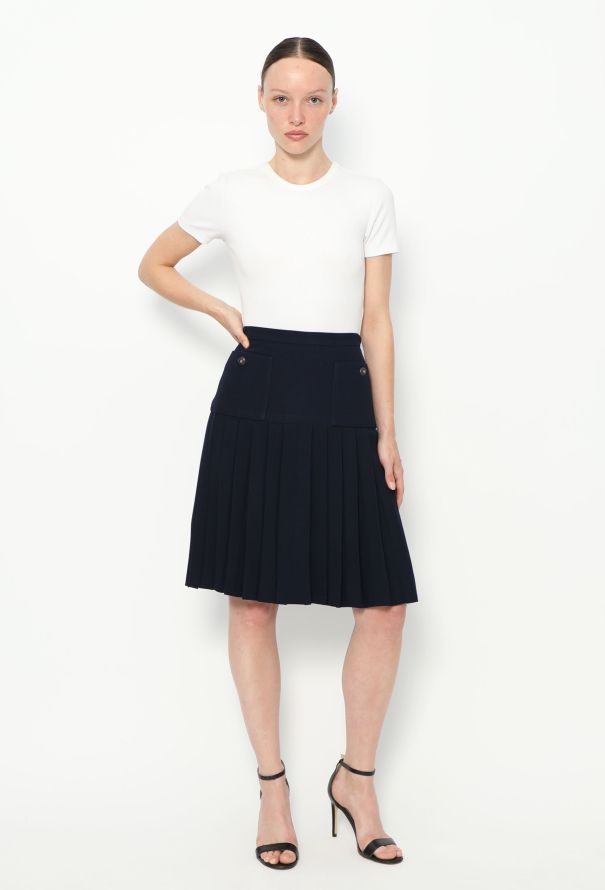 Chanel '90s Pleated Crêpe 'CC' Skirt - 1