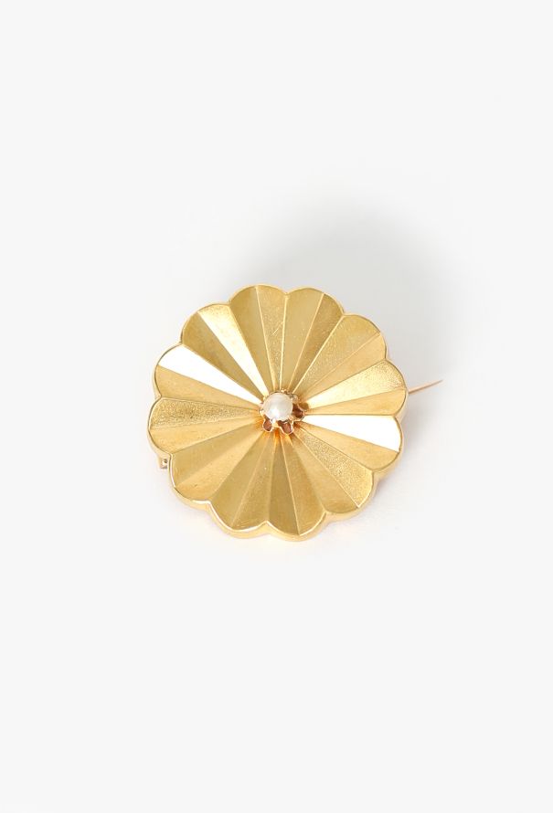 Vintage Fine Jewelry 18K Yellow Gold Pearl Fan Brooch - 1