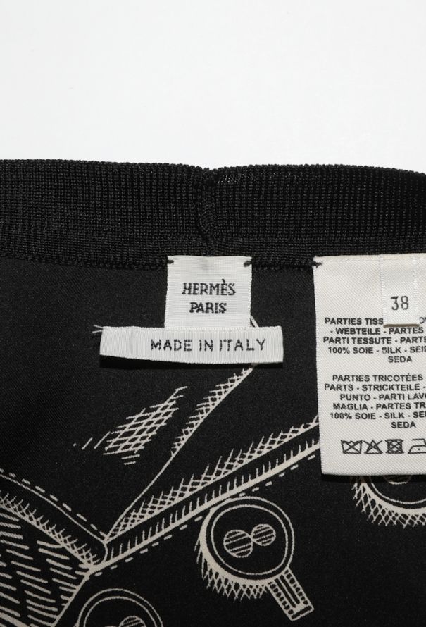 Hermès 'Zouaves et Dragons Finesse' Silk Kaftan, 2021 - 7