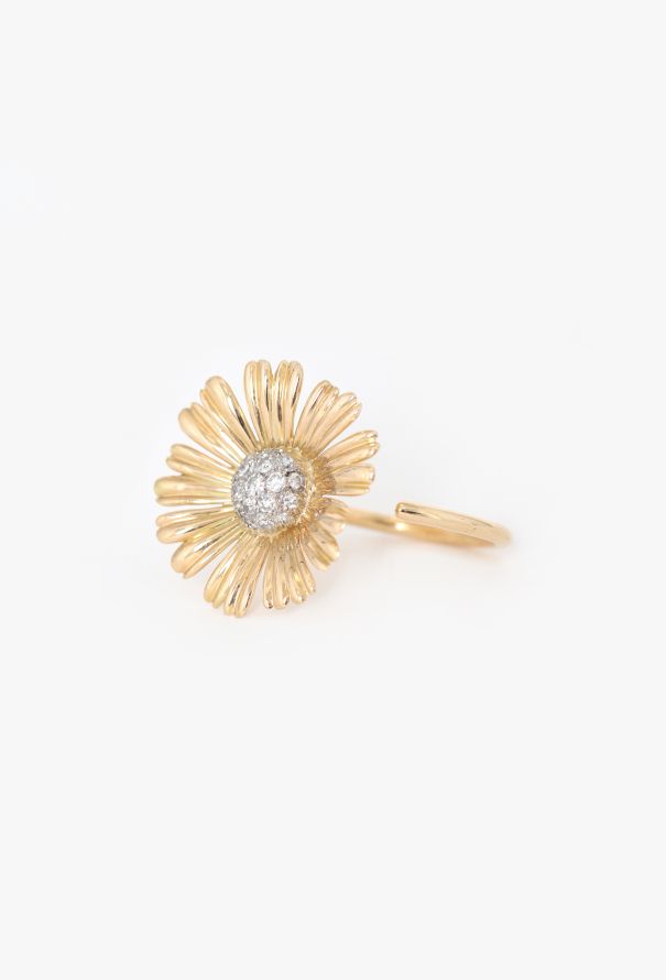 Vintage Fine Jewelry 18k Yellow Gold, Platinum & Diamond Flower Ring - 2