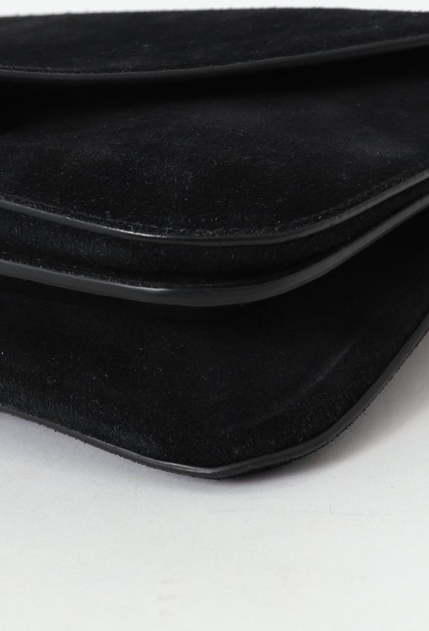 Bottega Veneta Pre-Fall 2021 Suede Mount Shoulder Bag - 9