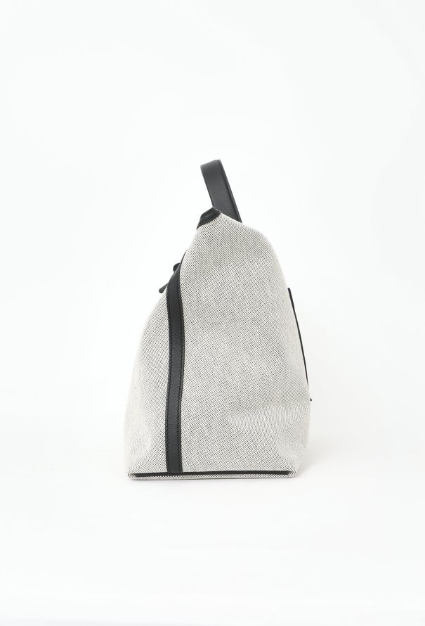 Hermès 2022 Swift & Toile H 24/24 Bag - 5