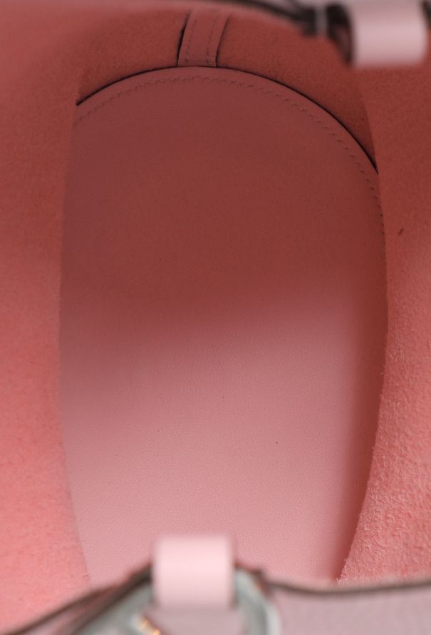 Hermès Rose Sakura In-The-Loop 18 Bag - 13