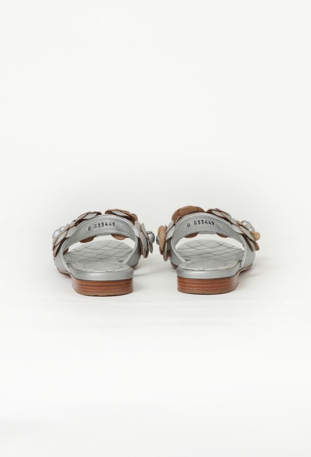 Chanel Camélia Quilted Leather Sandals - 5