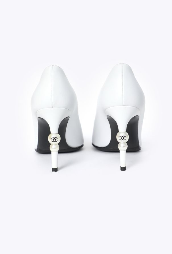 Chanel Bicolor Pearl 'CC' Pumps - 2