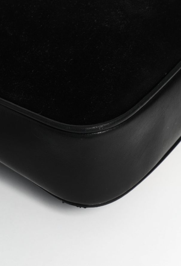 Gucci '70s Horsebit Suede Shoulder Bag - 9