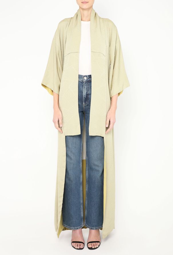 World Treasures Authentic Jacquard Embroidered Kimono - 3