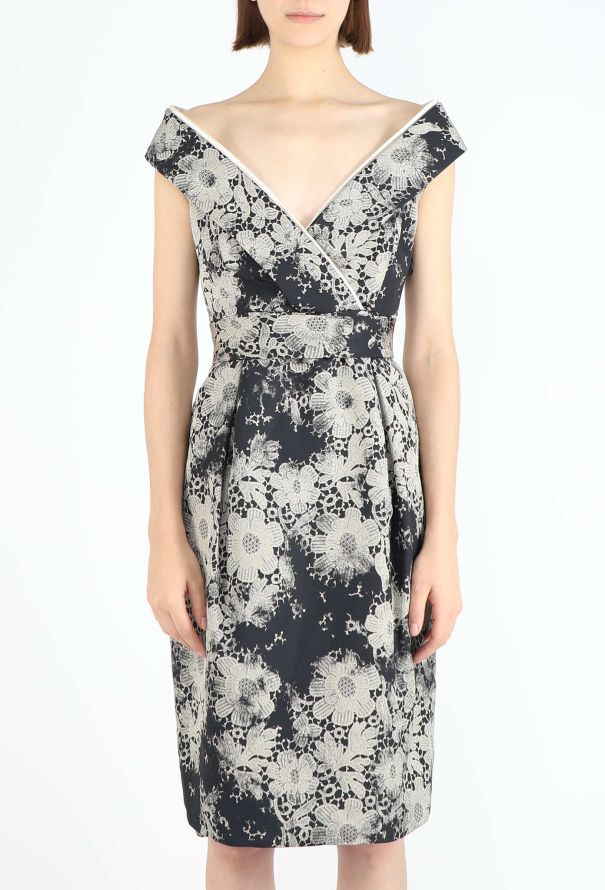 Alexander McQueen F/W 2006 'The Widows of Culloden' Silk Dress - 4