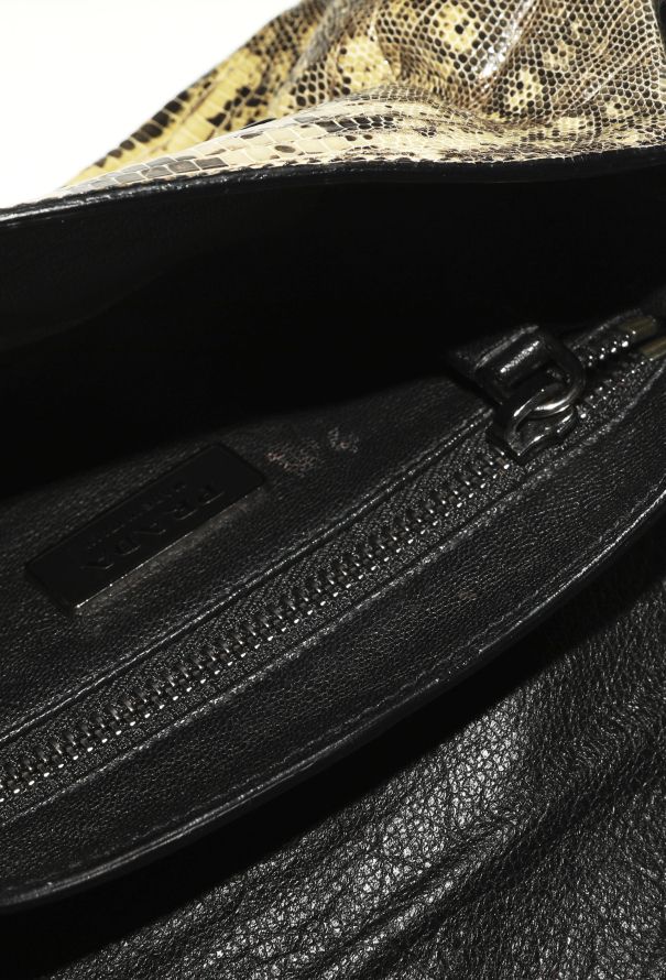 Prada F/W 2004 Lizard Embellished Shoulder Bag - 15
