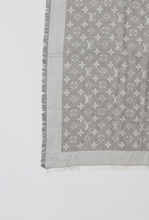 Louis Vuitton Classic Monogram Shawl - 4
