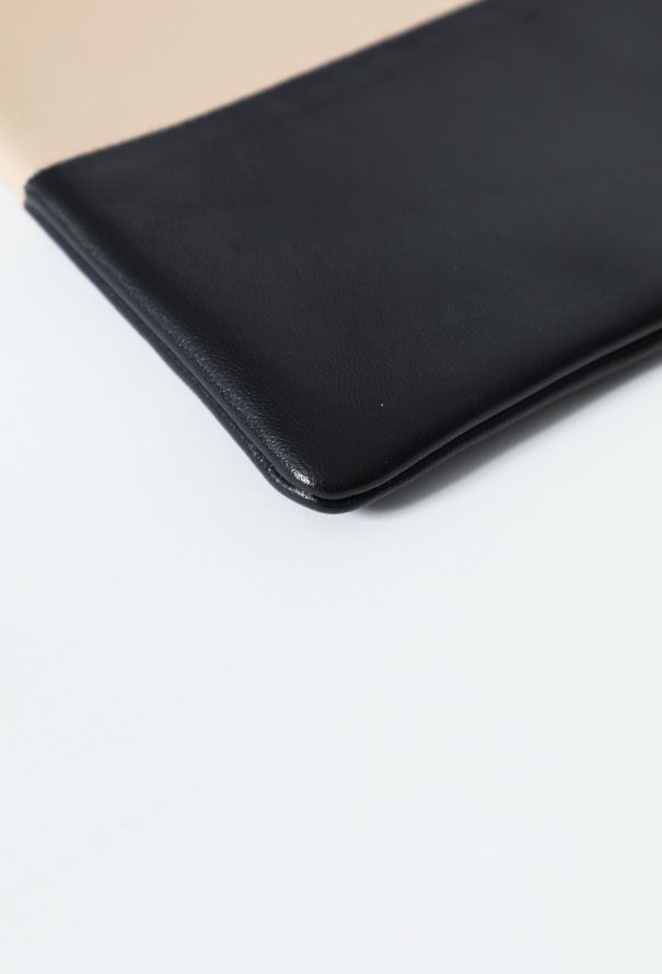 Céline Pre-Fall 2011 Bicolor Clutch - 9