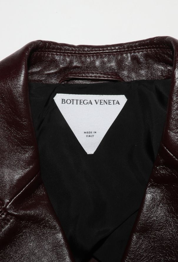Bottega Veneta Lambskin Belted Trench, F/W 2022 - 7