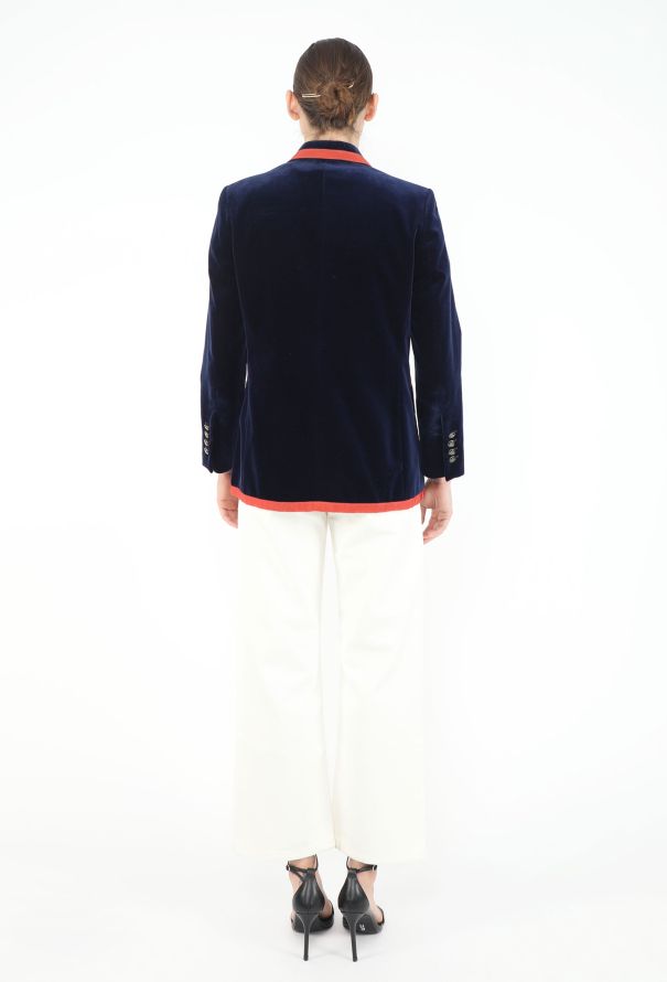 Gucci Pre-Fall 2017 Velvet Blazer - 6
