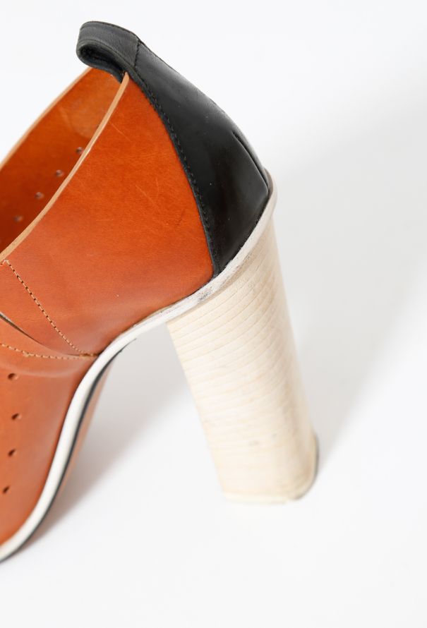 Céline Tricolor Perforated Pumps - 11